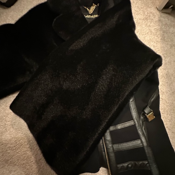 Black jacket - Picture 3 of 11